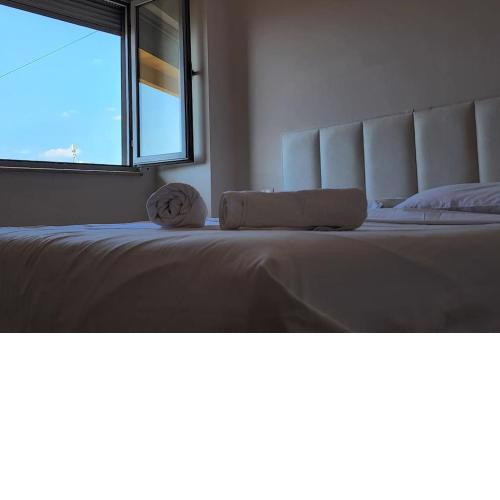 Hi Apartments S2 City Center self check in 24h