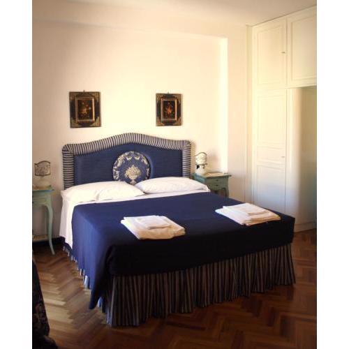 Hibiscus B&B