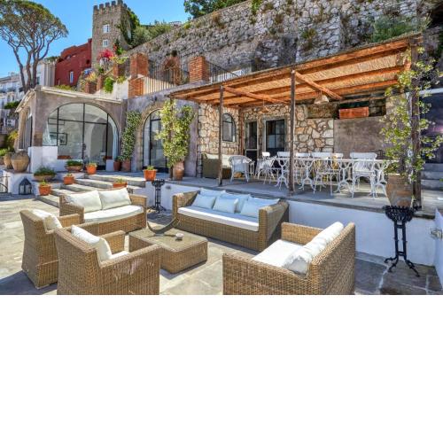Hibiscus Relais
