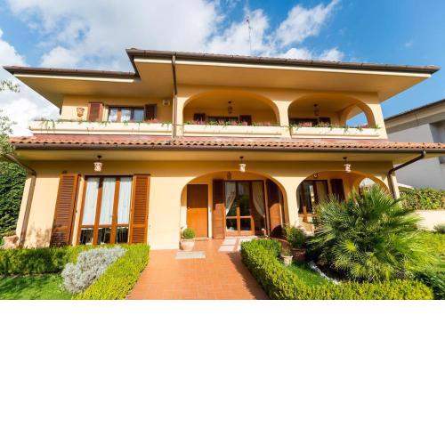 Hidden Tuscan Treasure