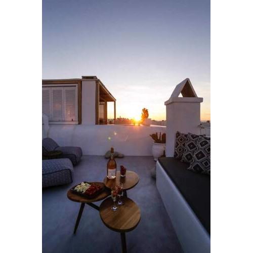 High Aesthetic Maisonette at the Heart of Mykonos Town