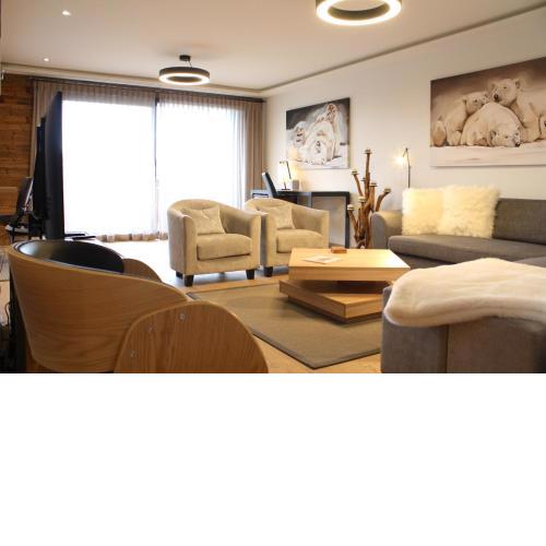 High-End & Central for up to 6 guests, Ambassadeurs