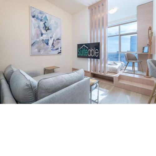 High-Floor Studio with panoramic Marina Views
