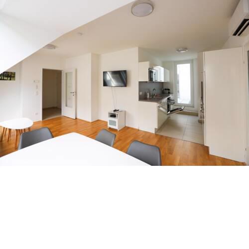 High standing Vienna Apartment contactless check-in Up to 6