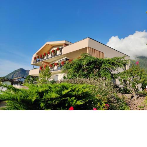 Highlight Apartments