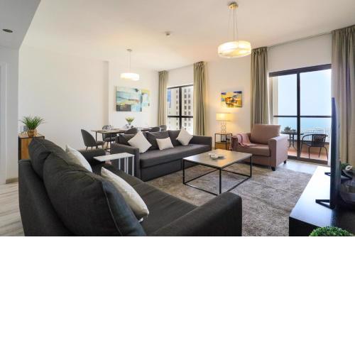 HiGuests - Amazing Sea Views from this 2BR Apt in JBR