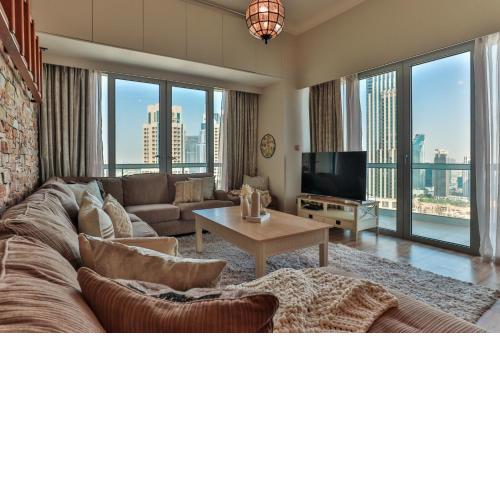 HiGuests - Arabesque Apt with Private Jacuzzi and Terrace