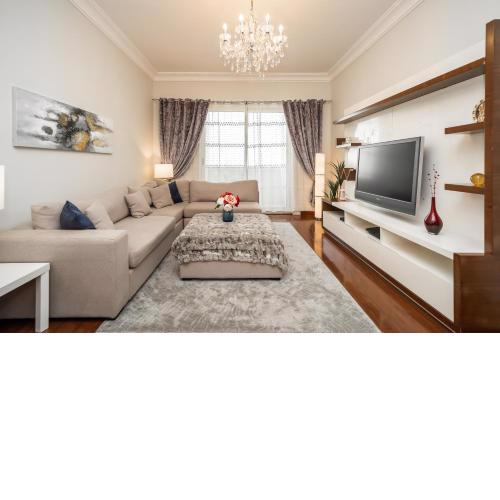 HiGuests - Colorful Apartment At the Lake Shores in JLT!