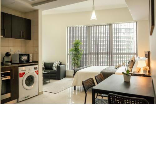 HiGuests - Cozy Studio with Jaw-Dropping Marina Views