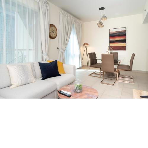 HiGuests - Dazzling Apt With Panoramic View Near Burj Khalifa