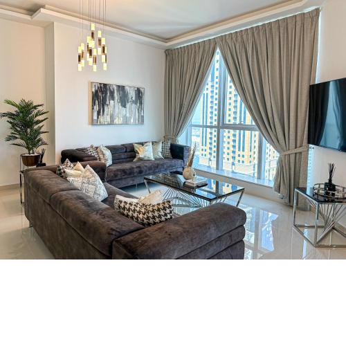 HiGuests - Luxurious High-Rise Apartment With Stunning Views