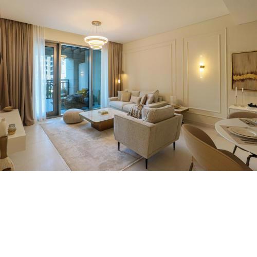 HiGuests - Luxury Living With Huge Terrace in Creek Harbour