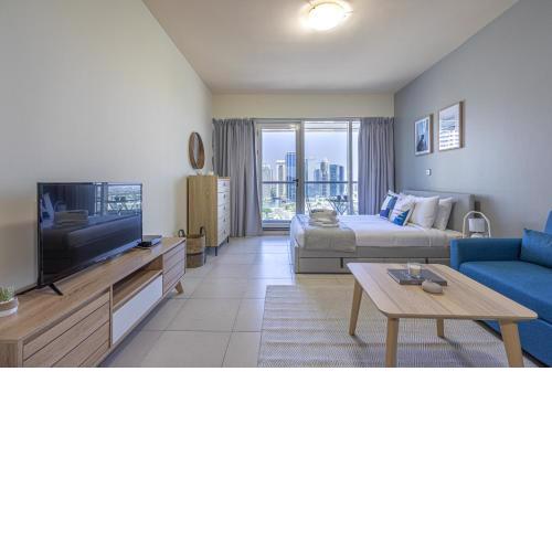 HiGuests - Modern Studio with Incredible City Skyline View