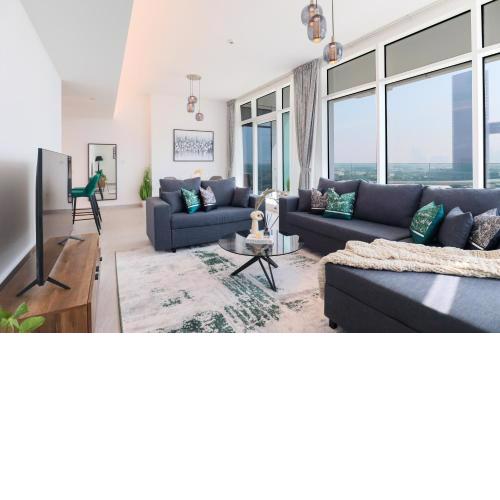 HiGuests - Spacious Apt Near Zabeel Park With Panoramic Views