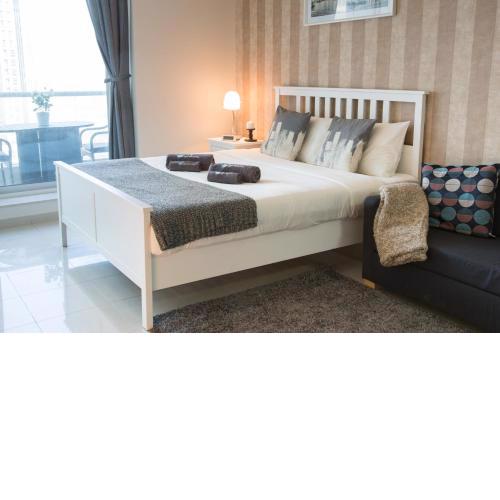 HiGuests - Studio With Incredible Sea Views, 3-min to Beach