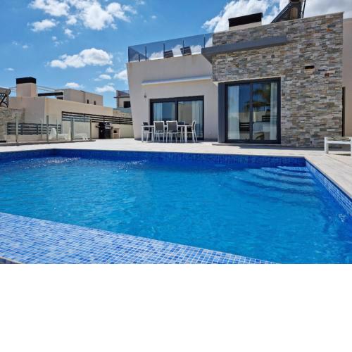 Hillside Luxury Villa