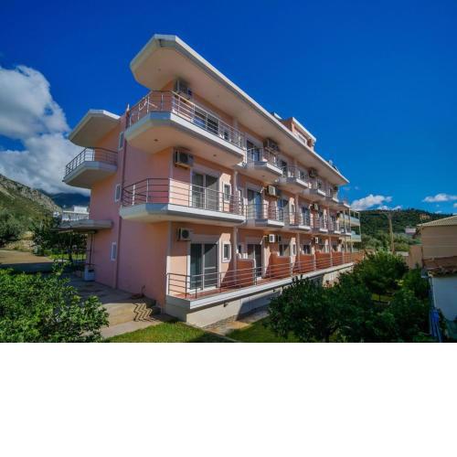 Himara Royal Hotel