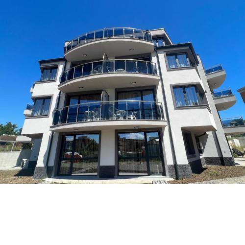 HIMS APARTMENTS