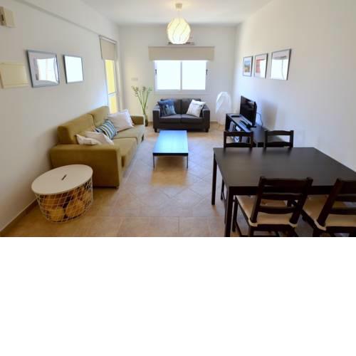 Hippocrates One Bedroom Cozy Flat