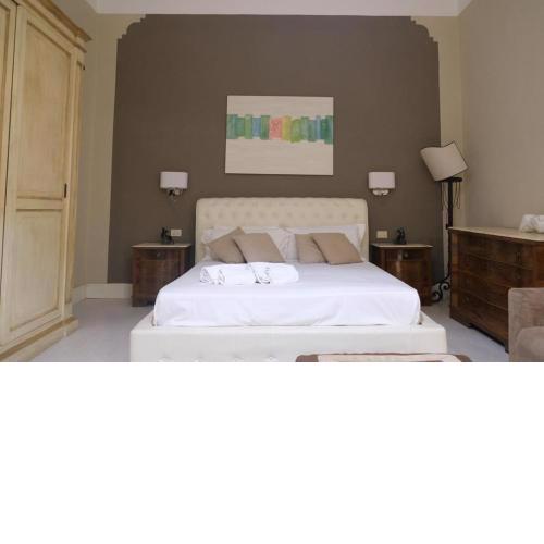 HISTORIC FLORENCE APARTMENT