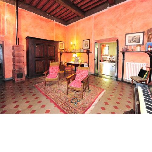 Historic Villa in Rignano Sull Arno FI with Swimming Pool