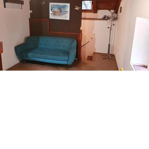 HISTORICAL 2- BEDROOM OLD TOWN APARTMENT