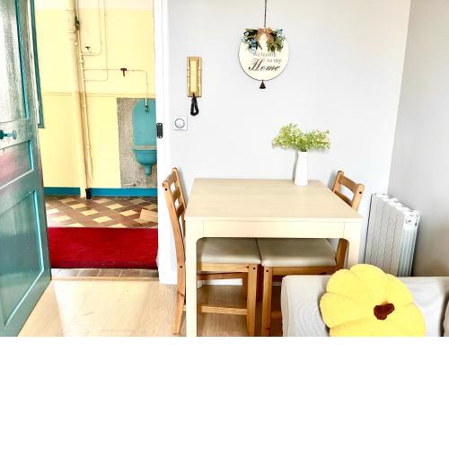 Historical Haussmannien appartment in the 7th district Paris 400m to Eiffel Tower