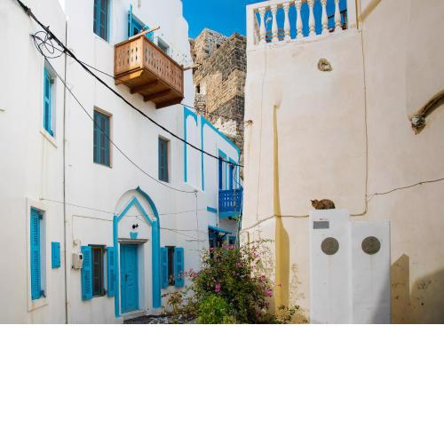 Historical home near the sea in Mandraki