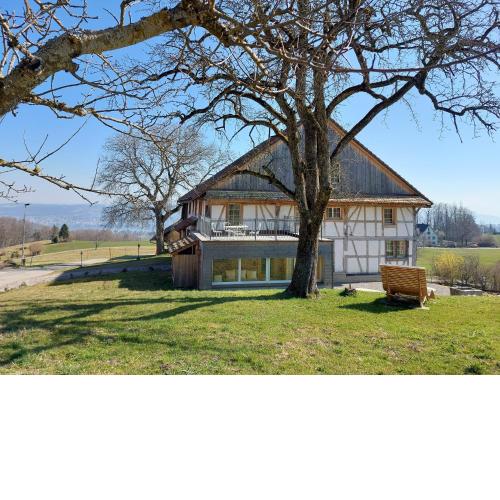 Historisches Doppel - Riegelbauernhaus