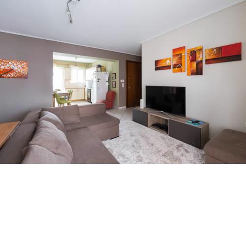 Holargos Metro Rooms