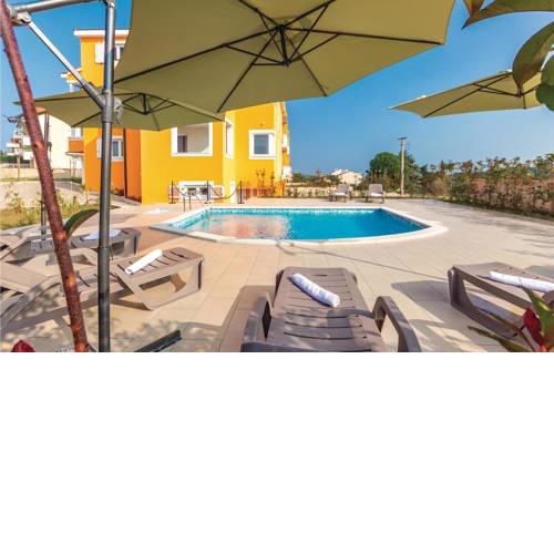 Holiday Apartment Premantura 05