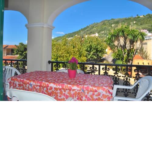 Holiday Apartment yannis on the beach of Agios Gordios in Corfu