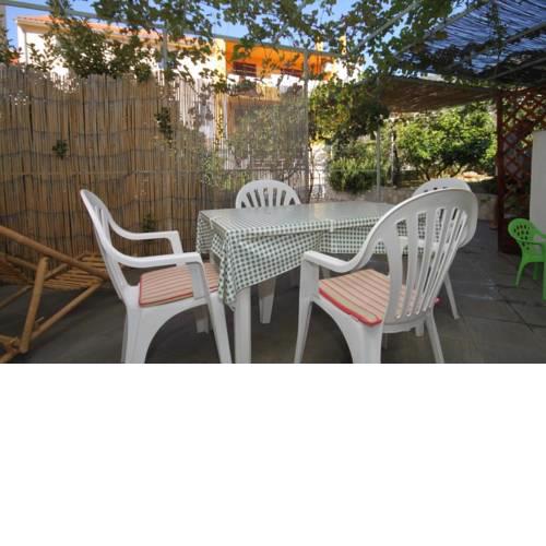 Holiday apartments Komiza (Vis) - 2916