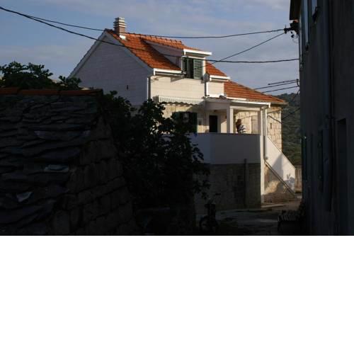 Holiday apartments Slatine (Ciovo) - 4289