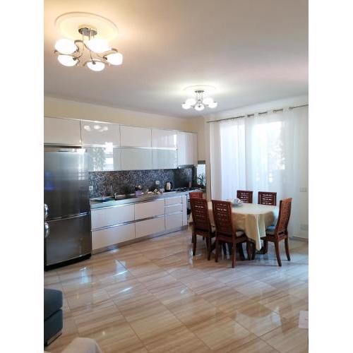 Holiday Center Apartment