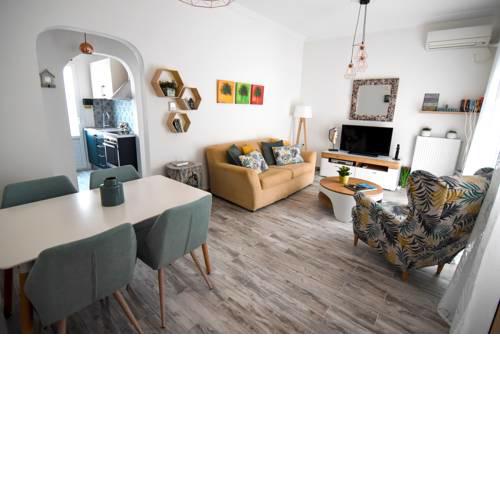 Holiday Home a breath away from Acropolis