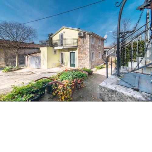 Holiday Home Ana 866