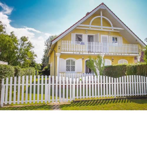Holiday Home Balaton H494.2
