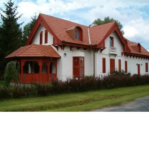 Holiday home Balatonbereny 18059