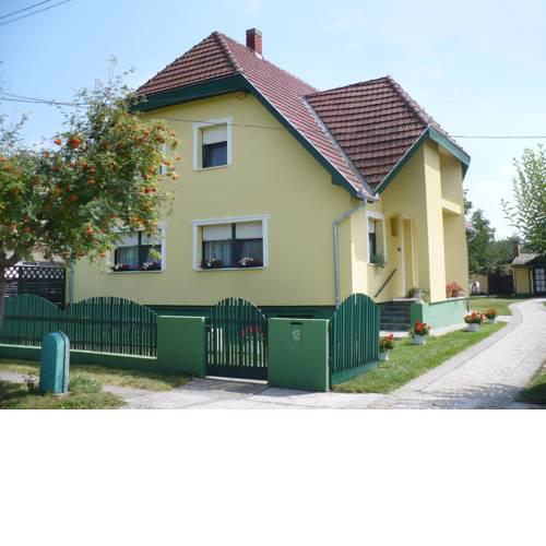 Holiday home Balatonbereny/Balaton 18030