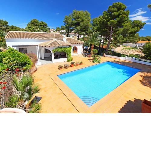 Holiday Home Balcon Al Mar
