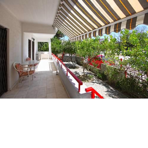 Holiday home Chanioti