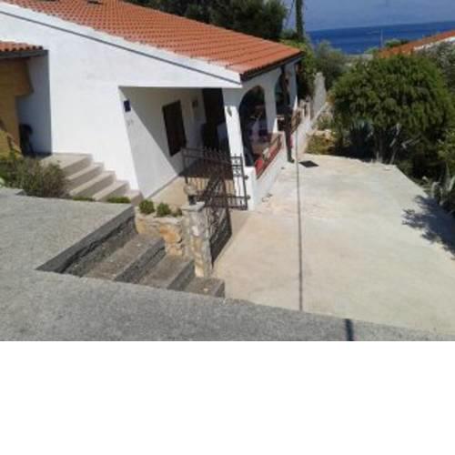 Holiday home Gdinj - 2