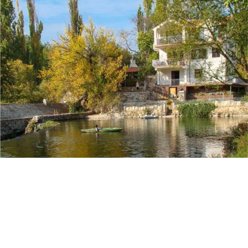 Holiday Home Grab I
