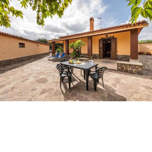 Holiday home in Santa Maria La Palma 31431