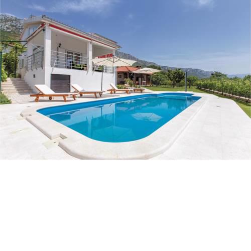 Holiday home Kastel Gomilica 92 with Outdoor Swimmingpool