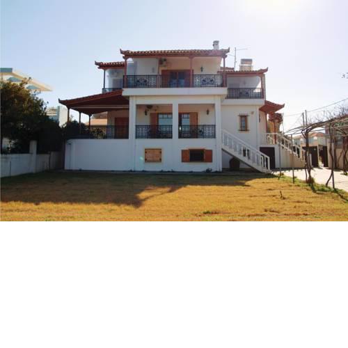 Holiday Home Kato Assos Peloponne. with a Fireplace 02