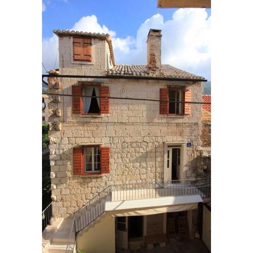 Holiday Home Komiza 3469
