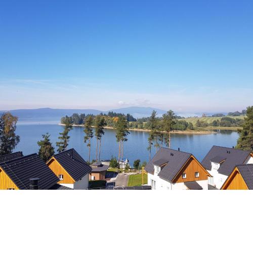 Holiday Home Lakeside Village 40 by Interhome