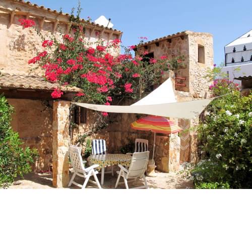 Holiday Home Maria - LOM120